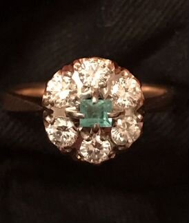 Изумительное кольцо с бриллиантами и изумрудом. 19