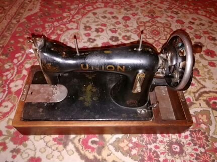 Машинка швейная немецкая старинная