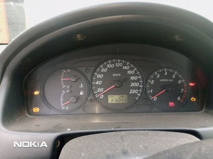 Mazda 323 1.5 МТ, 2001, хетчбэк