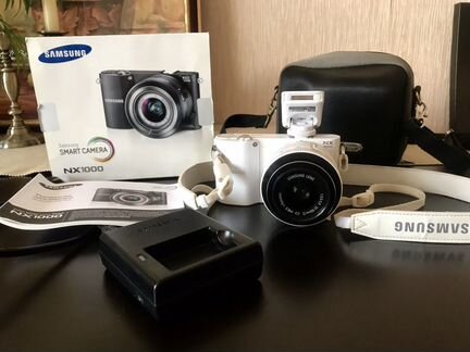 Цифровой фотоаппарат SAMSUNG NX1000