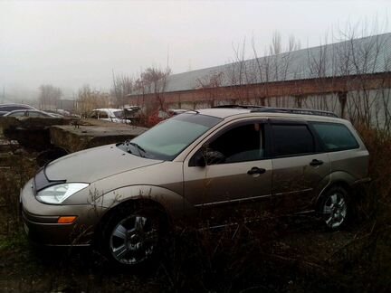 Ford Focus 2.3 AT, 2003, битый, 200 000 км