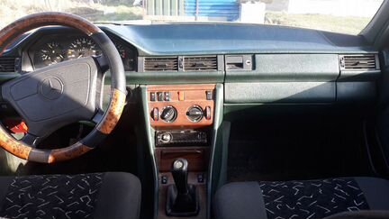 Mercedes-Benz W124 2.3 МТ, 1988, 650 000 км