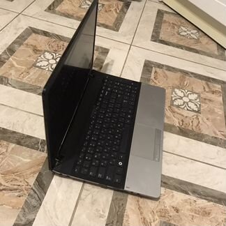 Ноутбук SAMSUNG 300e7a
