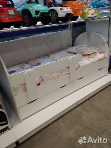 Кроватка детская 1700-800 с ящиком
