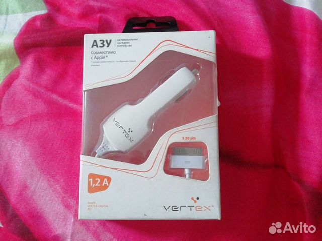 Автомобильная зарядка iPhone 4