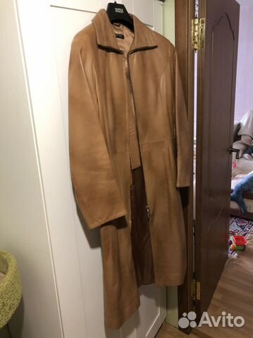 Кожаный плащ женский длинный