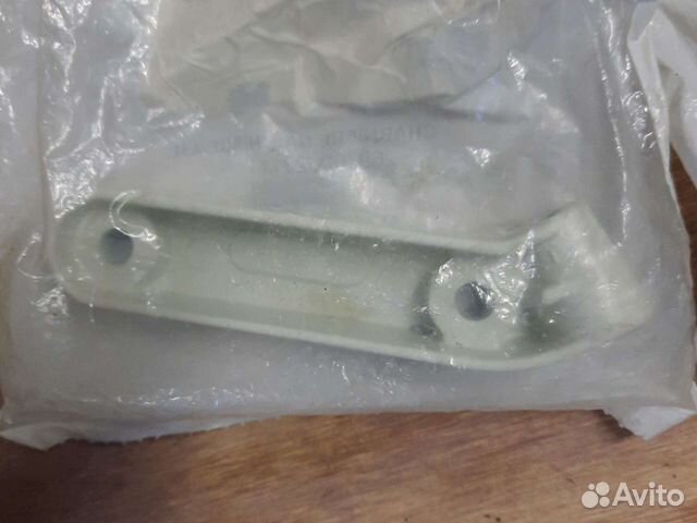 269700022111 Петля капота правая Sea-doo