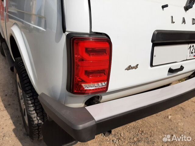 Задние фары Нива 2121 Ровер, красные