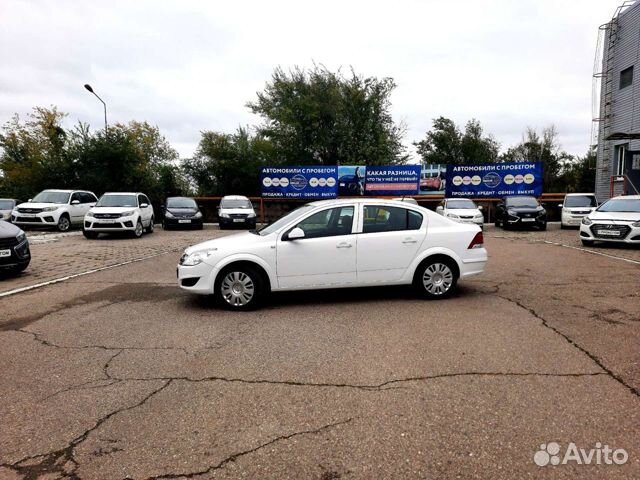 Opel Astra 1.6 МТ, 2011, 100 000 км