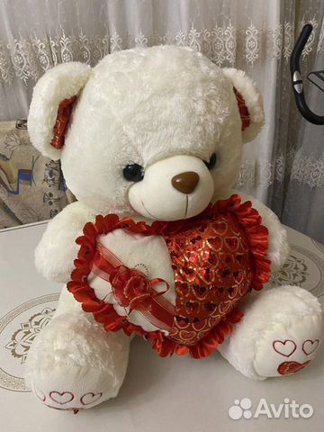 Плюшевый медведь