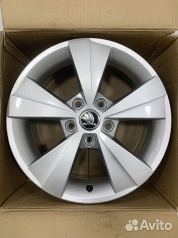 Новые VAG Velorum R16 Skoda Octavia A8 (2022)