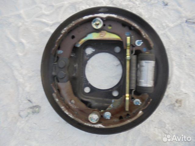 Тормозной механизм задний правый Toyota Platz