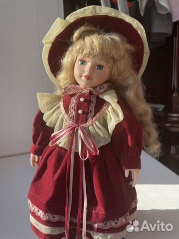 Кукла фарфоровая коллекционная