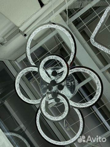 Люстра потолочная новая с пультом