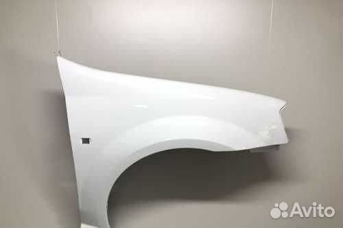 Крыло переднее правое Лада Ларгус в цвет белый 221
