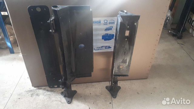 Кронштейн задних фонарей