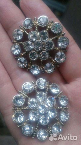 Пуговицы со стразами