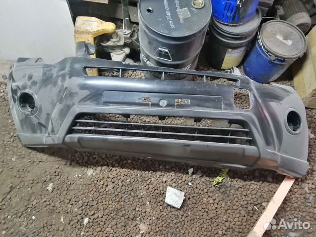 Продам бампер передний на Nissan X-trail T-31