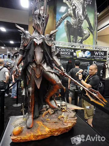 Sauron Premium Format Sideshow