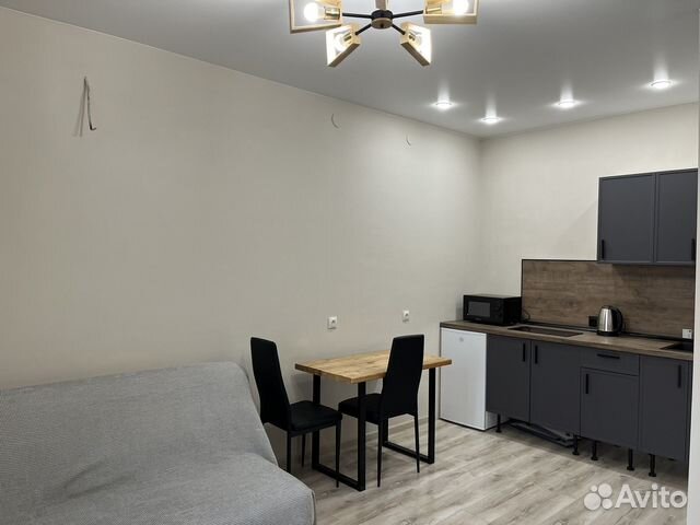 

1-к. квартира, 37 м², 14/17 эт.
