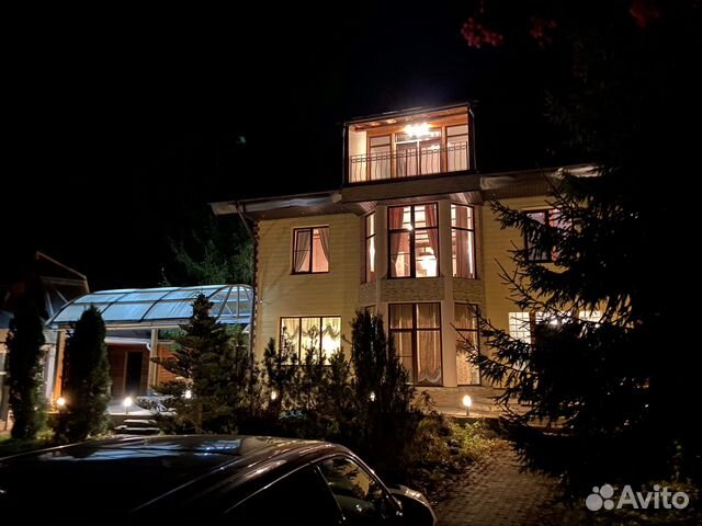 

6-к. дом, 600 м²