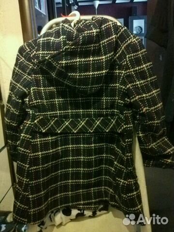 Очень стильное пальто девочке 3-5 лет Очень стильное пальто девочке 3-5 лет