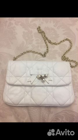 Сумка белая женская Dior на цепочке Сумка белая женская Dior на цепочке