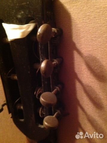 Гитара семиструнная - музейный экспонат