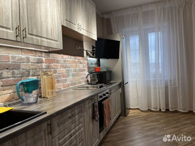 

1-к. квартира, 41 м², 8/17 эт.