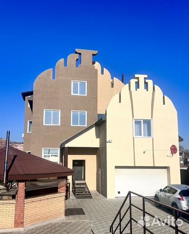 

8-к. коттедж, 700 м²