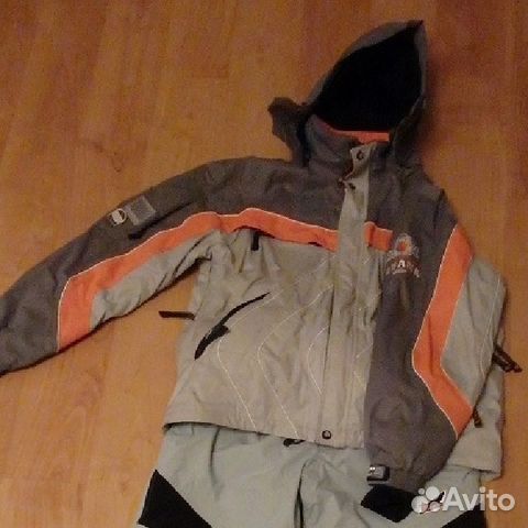 Зимнюю спортивную куртку Iguana (бу, р-р 50-52)