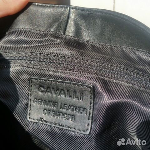 Натуральная Кожаная черная сумка Cavalli Натуральная Кожаная черная сумка Cavalli