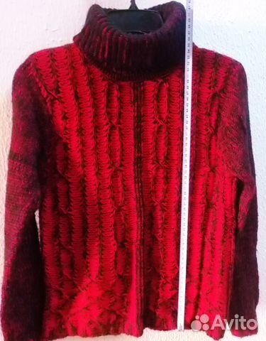 Три свитера