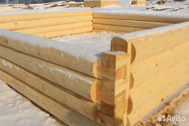 Сруб дома 6х8+2м терраса крыша мансардная ломанная Сруб дома 6х8+2м терраса крыша мансардная ломанная