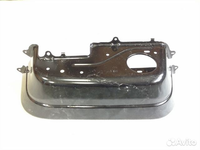 LADA Largus Кронштейн подлокотника 3-го ряда сиден