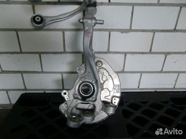 Поворотный кулак левый Mercedes GLC W253 C253 Поворотный кулак левый Mercedes GLC W253 C253