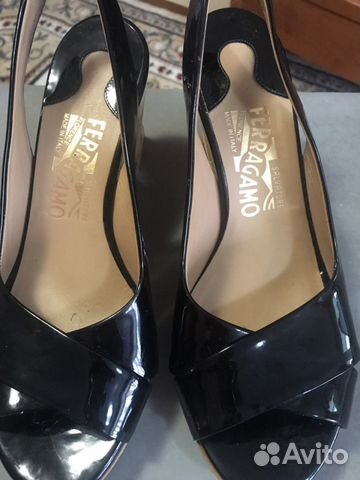 Босоножки от Ferragamo Италия Босоножки от Ferragamo Италия