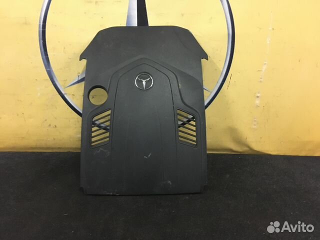 Декоративная крышка двигателя A1760100502 Декоративная крышка двигателя A1760100502