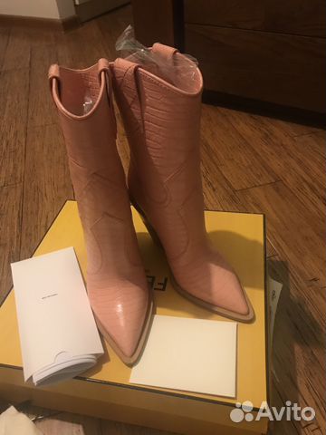 Казаки Fendi Казаки Fendi