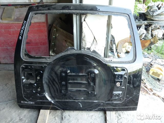 Дверь багажника паджеро спорт. Дверь багажника Паджеро спорт 1. Дверь багажника Паджеро 4. Крышка багажника Паджеро сорт2. Разбор заднего багажника Паджеро 4.
