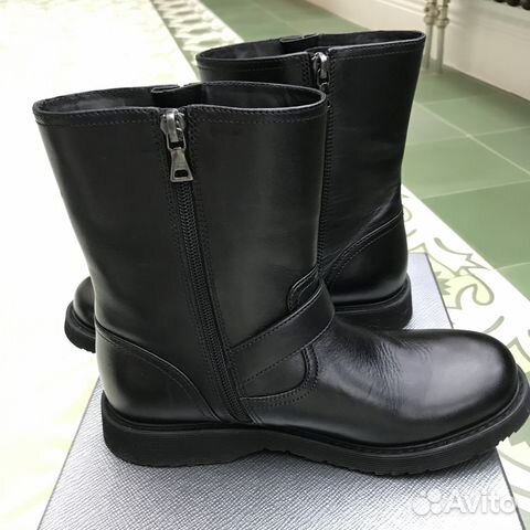 Prada новые оригинальные полусапожки 36р Prada новые оригинальные полусапожки 36р