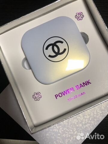 Power bank с зеркалом