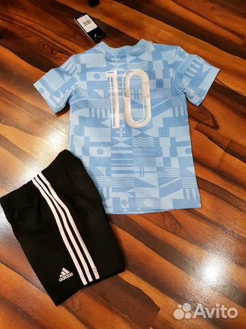Спортивная футболка и шорты Adidas новые 92 р Спортивная футболка и шорты Adidas новые 92 р