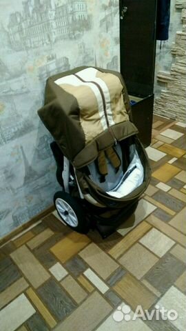 Коляска прогулочная