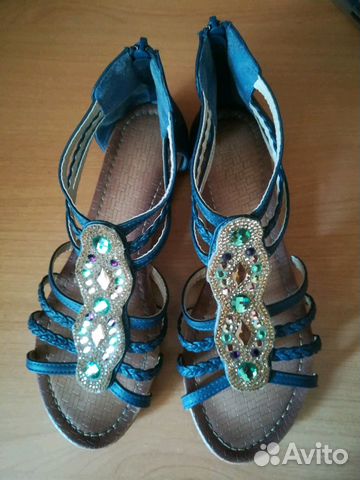 Сандалии Сандалии