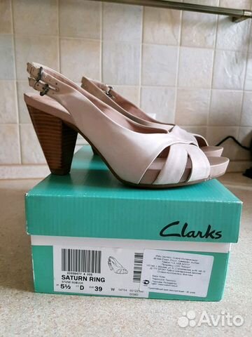 Босоножки Clarks нубук бежевые / нюд Босоножки Clarks нубук бежевые / нюд