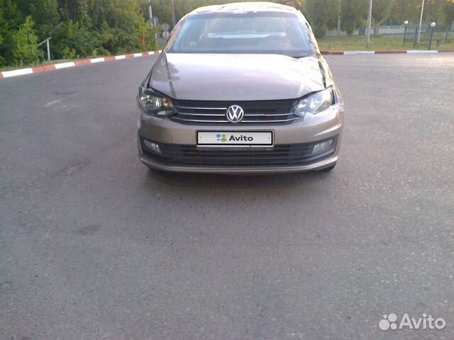 Volkswagen Polo 1.6 МТ, 2015, битый, 66 000 км