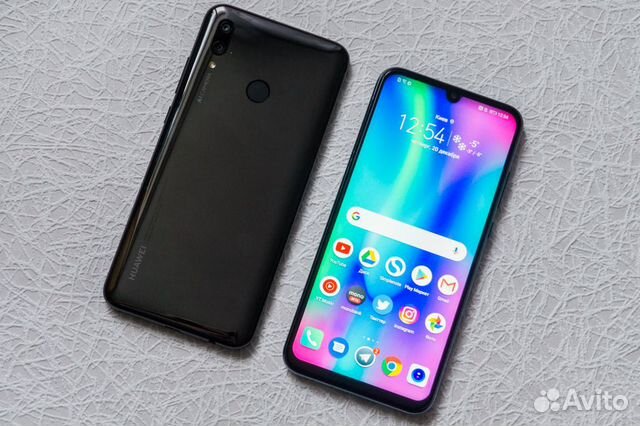 Телефон huawei P Smart (2019) 3/32GB