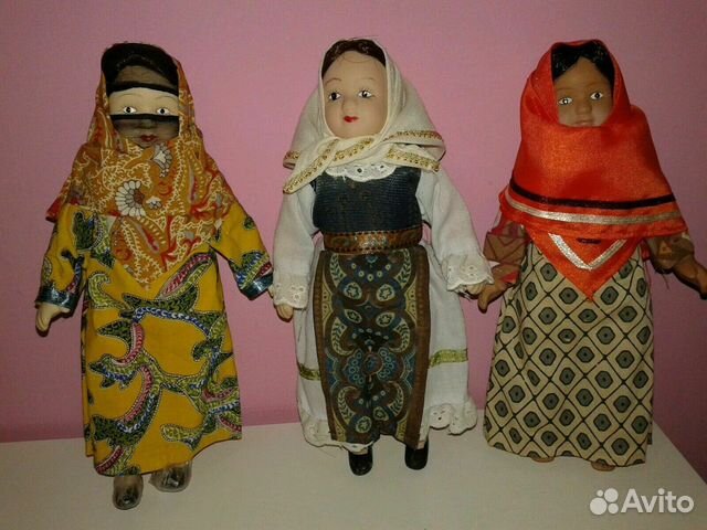 Куклы фарфор в нац костюмах разных стран