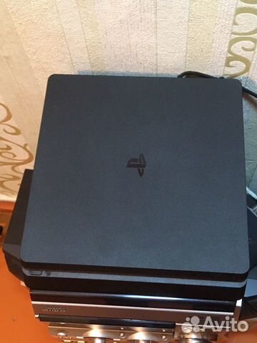 Sony PS4 Slim